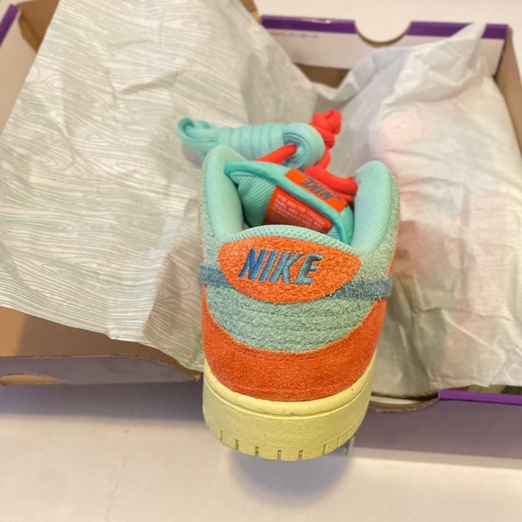 Nike SB Dunk Low Pro Prm "Noise Aqua" - Picture 2 of 5